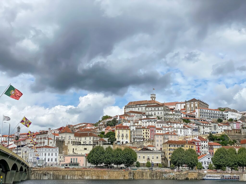Possibilidades de universidades e cursos em Portugal